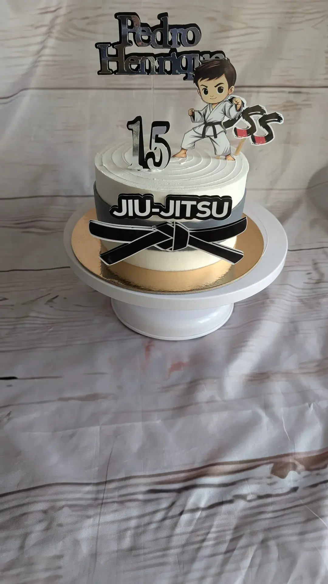 Bolo temático de jiu-jitsu para 15 anos