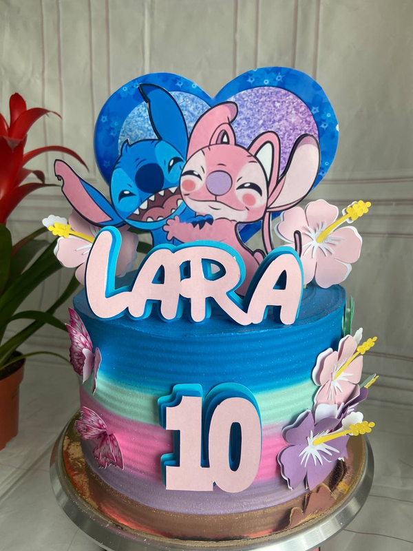 Bolo temático Stitch personalizado — Lara 10 anos